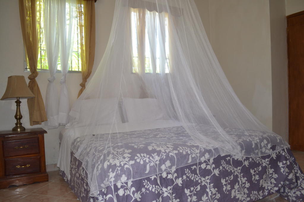 Pacot Breeze Hotel Musseau Habitación foto